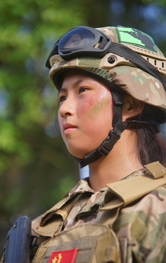 青少年军旅军训夏令营-雷霆训练营