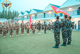 青少年军事军训夏令营--雷霆夏令营