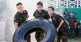 青少年军事军训夏令营-雷霆夏令营