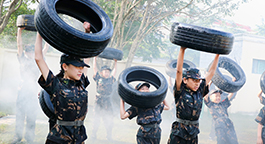 青少年军事军训夏令营-雷霆夏令营