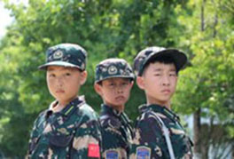 青少年军事军训夏令营-雷霆夏令营