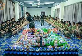 青少年军事军训夏令营-雷霆夏令营