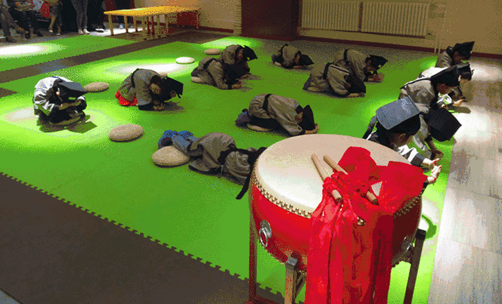 “敬人者，人恒敬之”