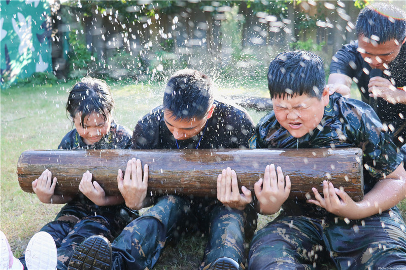 雷霆特训军事夏令营营期安排与费用价格表