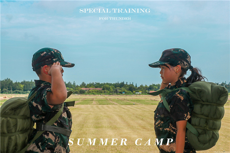 雷霆军事夏令营适合女生参加吗？